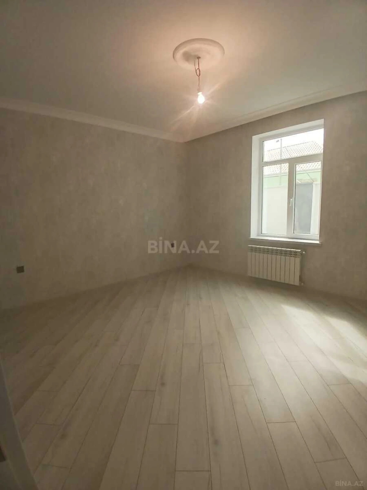 Satılır 5 otaqlı həyət evi 220 m²