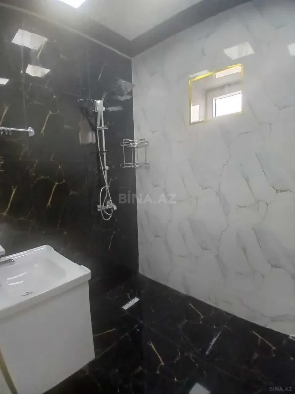 Satılır 5 otaqlı həyət evi 220 m²