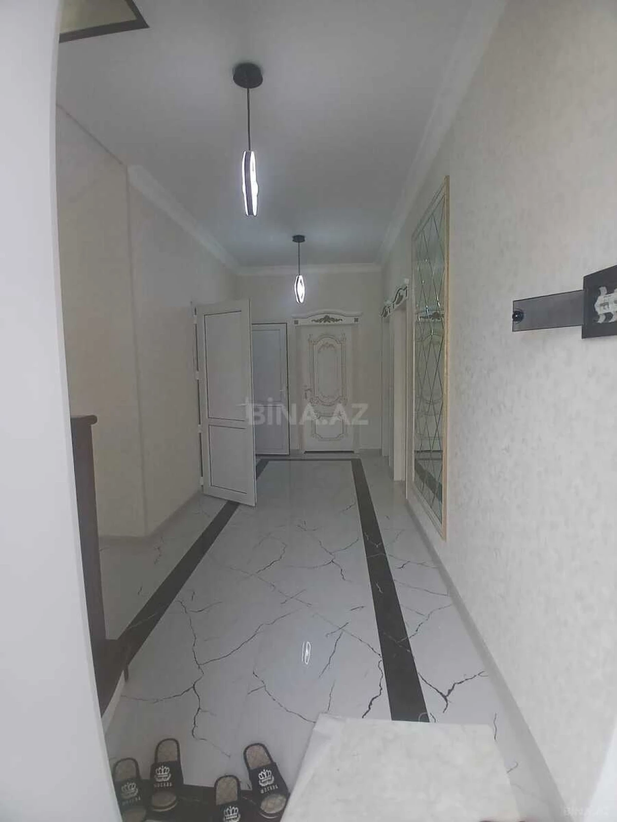 Satılır 5 otaqlı həyət evi 220 m²