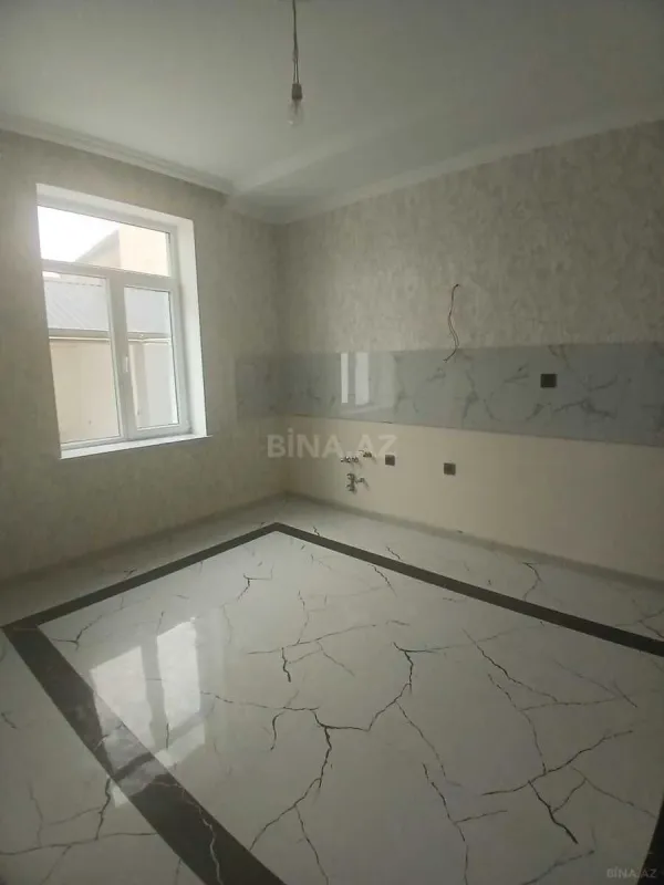 Satılır 5 otaqlı həyət evi 220 m²
