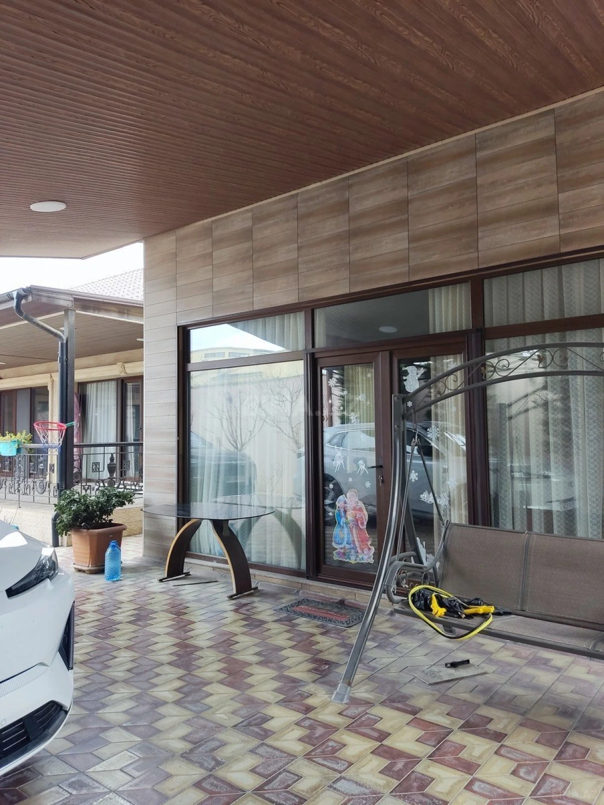 Satılır 5 otaqlı həyət evi 240 m²