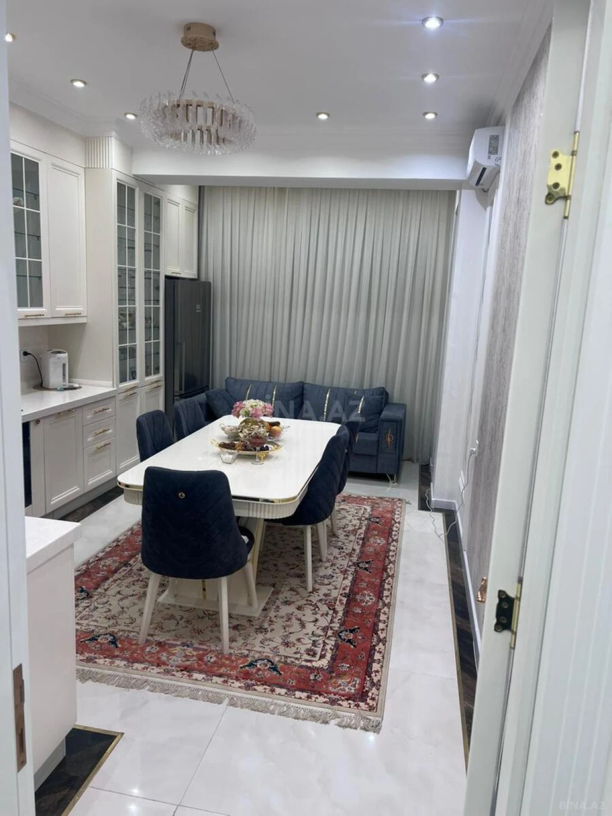 Satılır 3 otaqlı mənzil 146.4 m²
