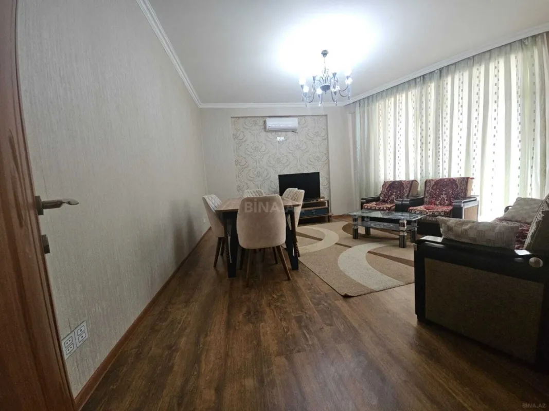 Kirayə verilir 3 otaqlı mənzil 135 m²