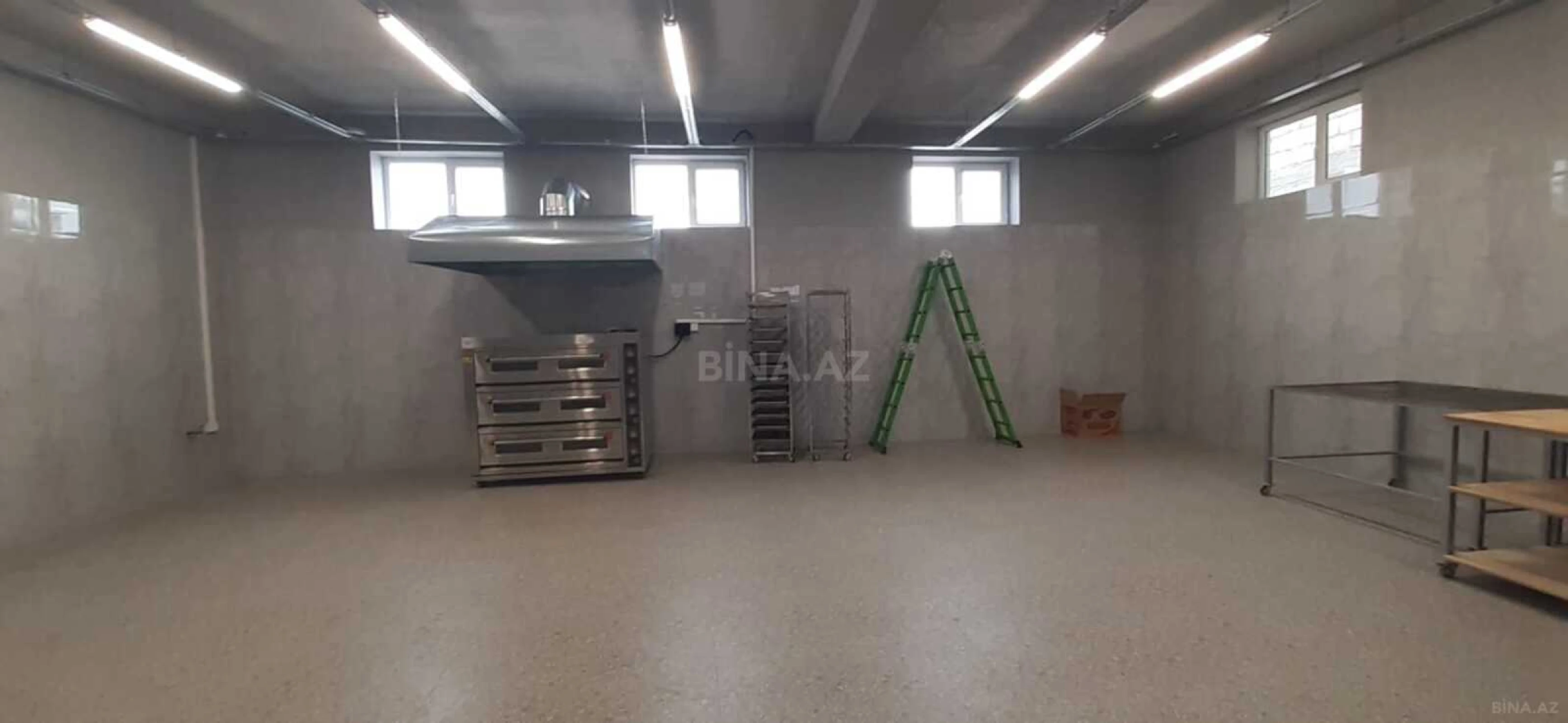 Kirayə verilir obyekt 200 m²