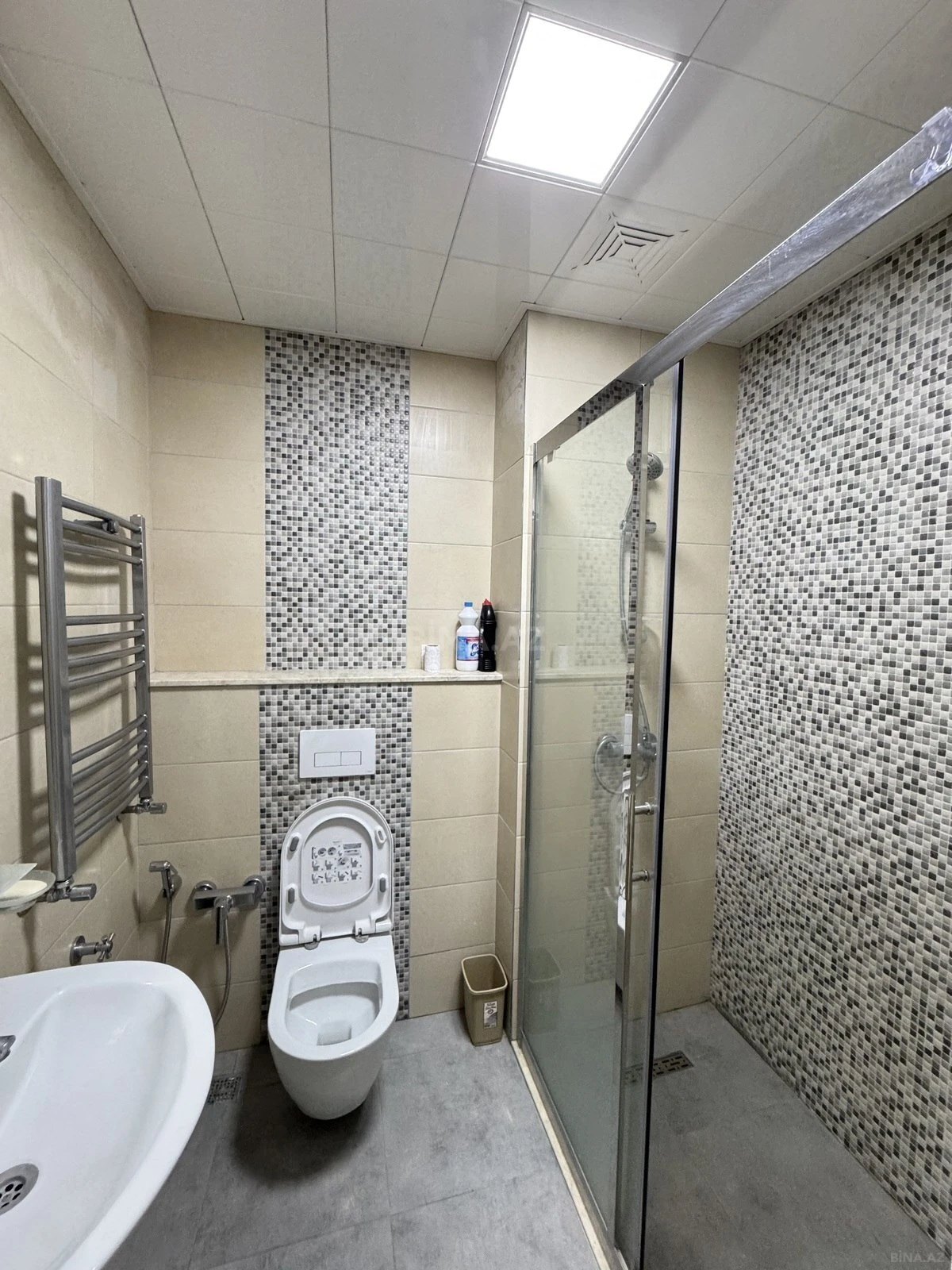 Kirayə verilir 2 otaqlı mənzil 58 m²