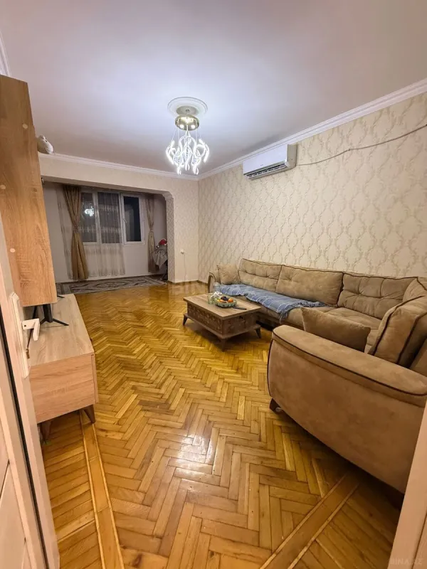 Satılır 3 otaqlı mənzil 70 m²