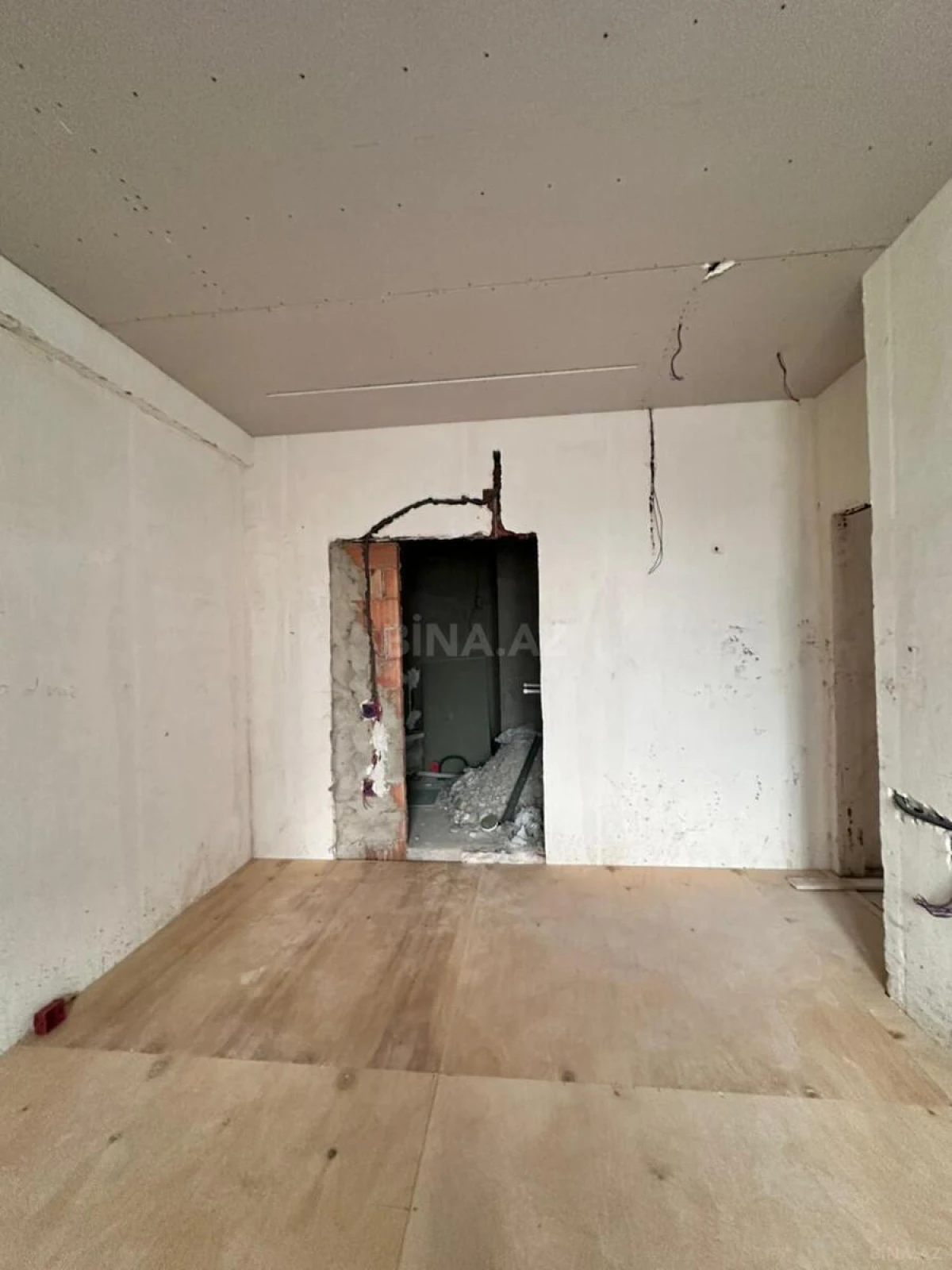 Satılır 3 otaqlı mənzil 100 m²