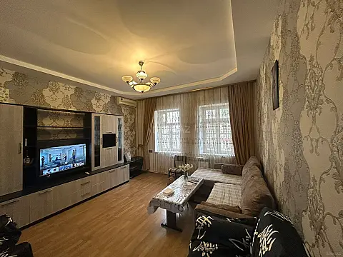 Kirayə verilir 3 otaqlı mənzil 100 m² — Bakı, İnşaatçılar 3 otaq 100.00 m²