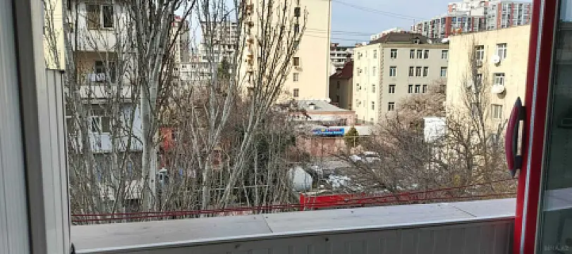 Kirayə verilir 3 otaqlı mənzil 90 m²