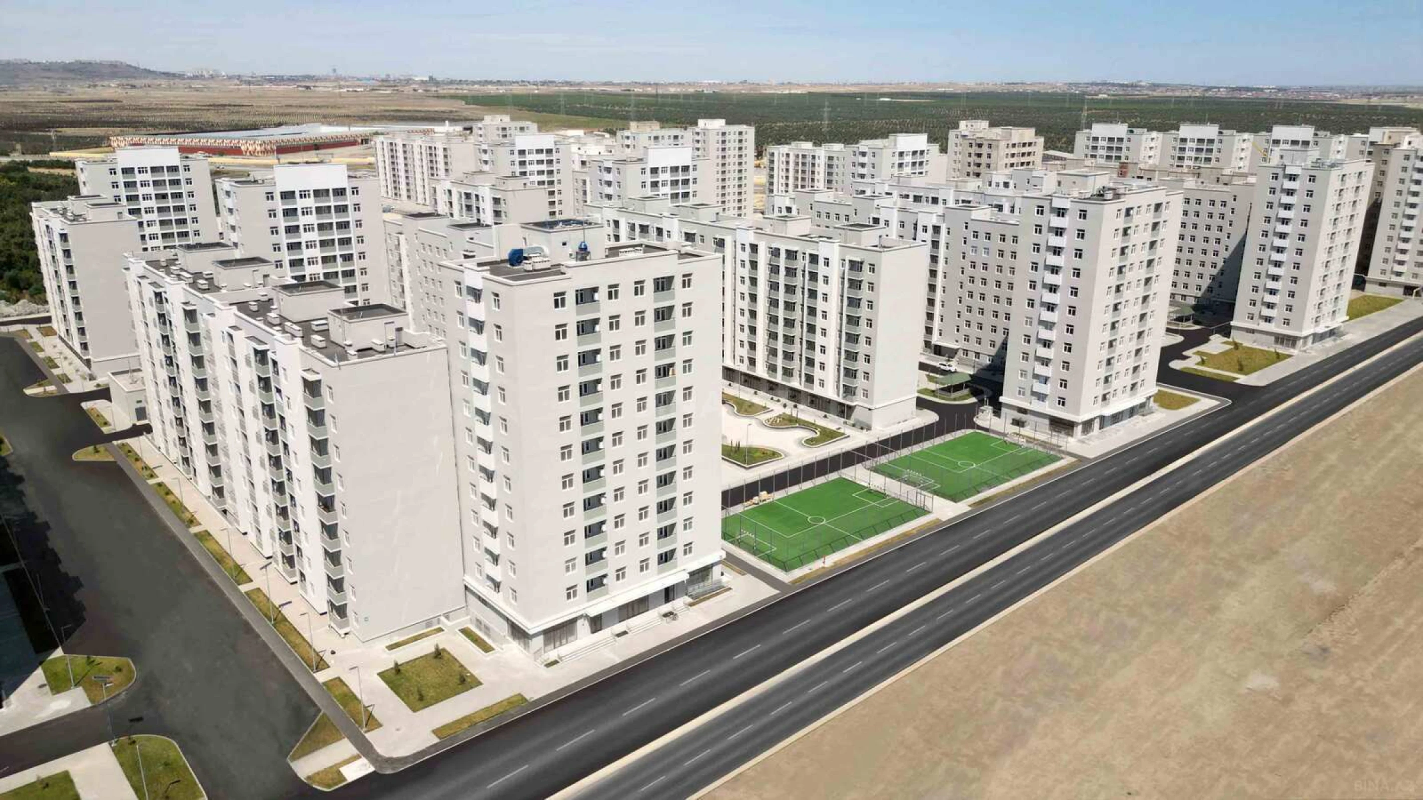 Satılır 4 otaqlı mənzil 100 m²