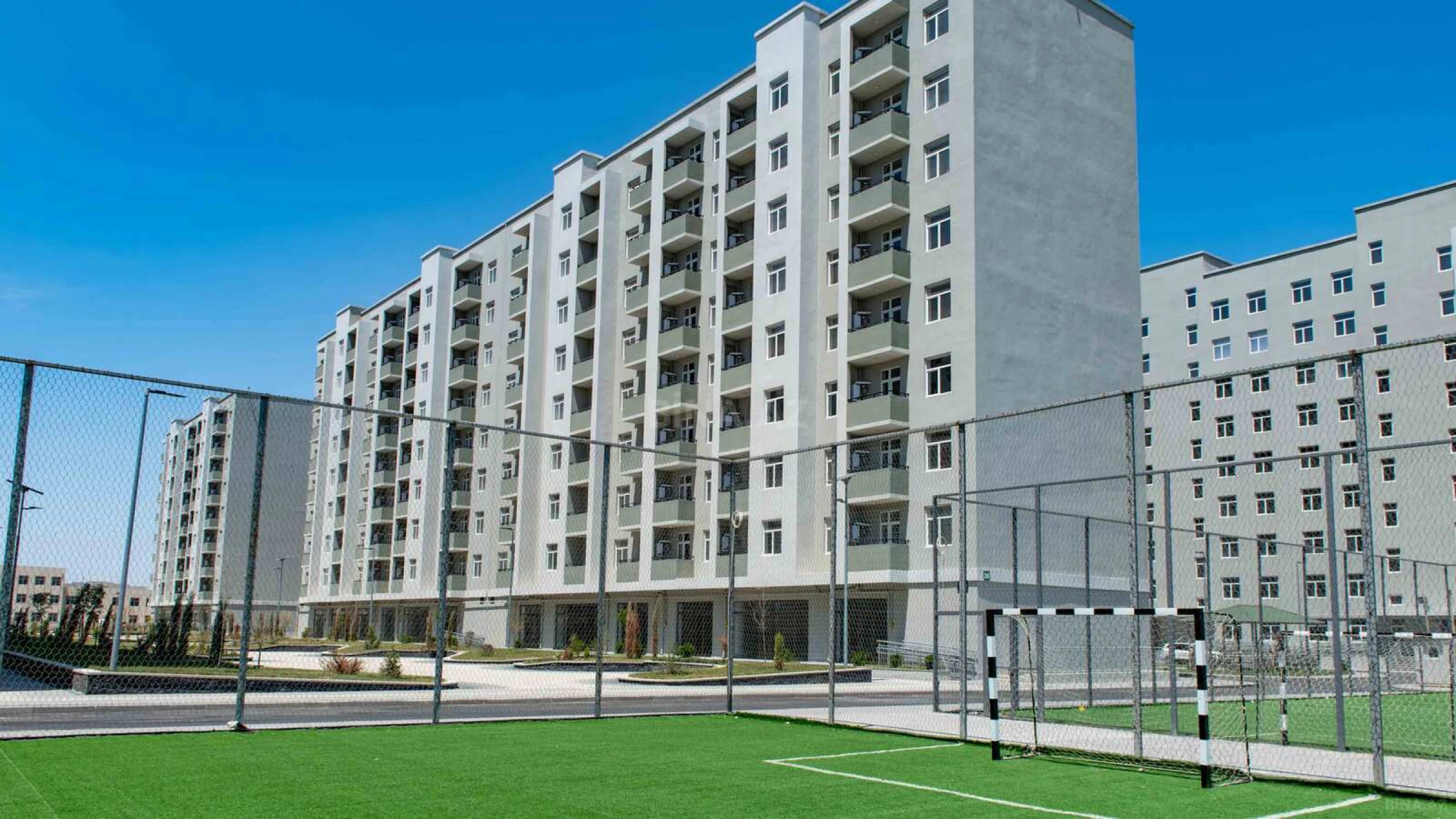 Satılır 4 otaqlı mənzil 100 m²