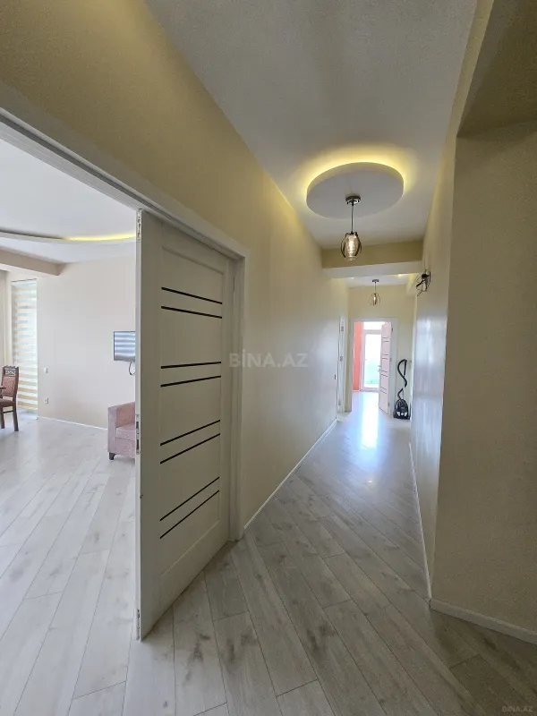 Kirayə verilir 2 otaqlı mənzil 98 m²