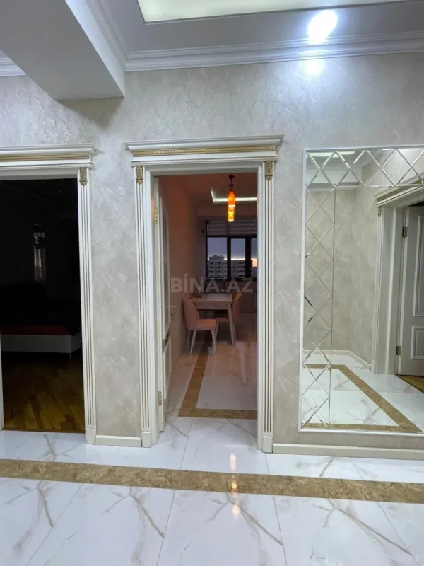 Satılır 2 otaqlı mənzil 105 m²