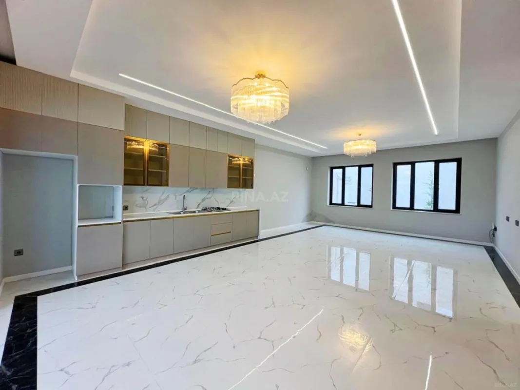 Satılır 4 otaqlı həyət evi 182 m²