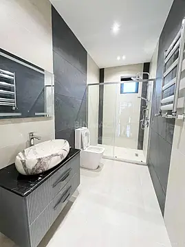 Satılır 4 otaqlı həyət evi 182 m²