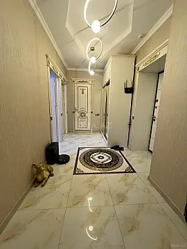 Satılır 2 otaqlı mənzil 100 m²