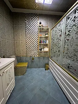 Satılır 2 otaqlı mənzil 100 m² — Bakı, 8-ci kilometr 2 otaq 100.00 m²