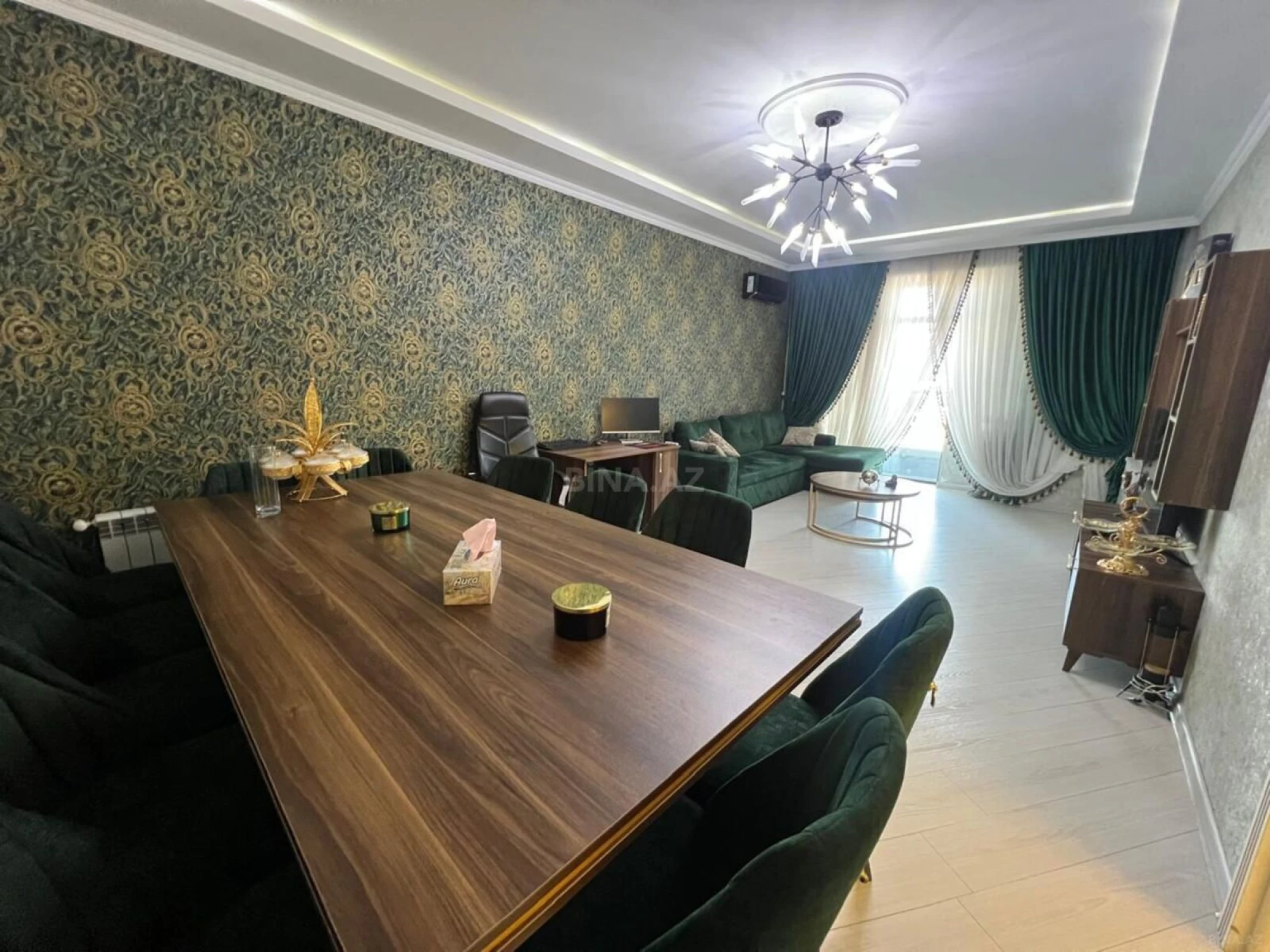 Satılır 2 otaqlı mənzil 100 m²