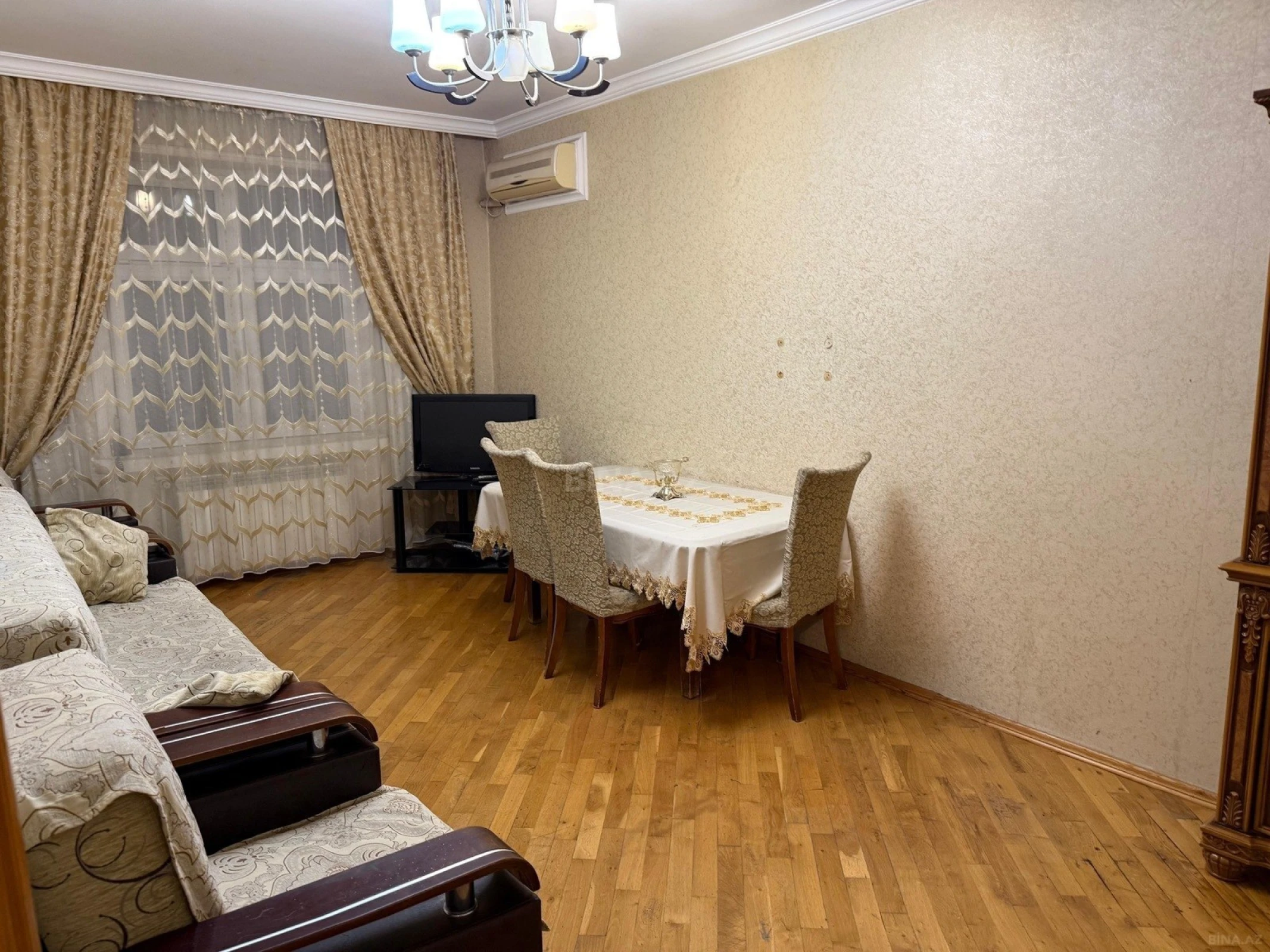 Kirayə verilir 2 otaqlı mənzil 65 m²