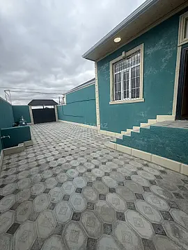 Satılır 4 otaqlı həyət evi 130 m²