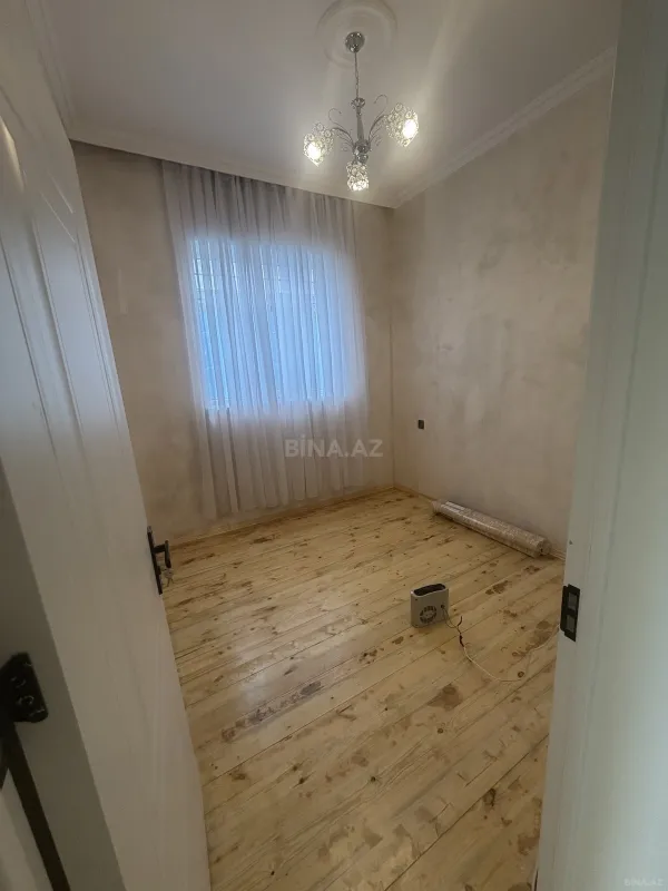 Satılır 4 otaqlı həyət evi 130 m²