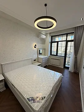 Kirayə verilir 2 otaqlı mənzil 70 m²