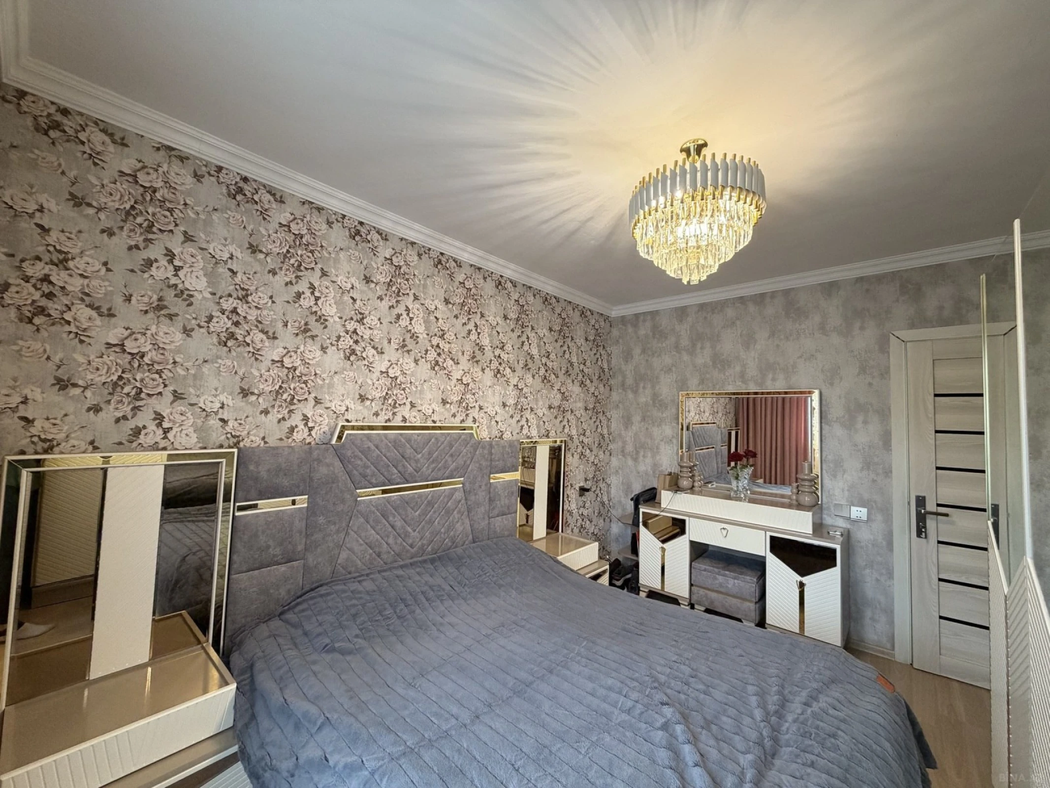 Satılır 3 otaqlı mənzil 74 m²