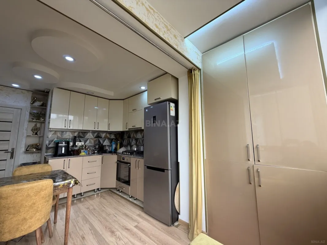 Satılır 3 otaqlı mənzil 74 m²