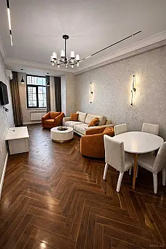 Kirayə verilir 2 otaqlı mənzil 80 m²