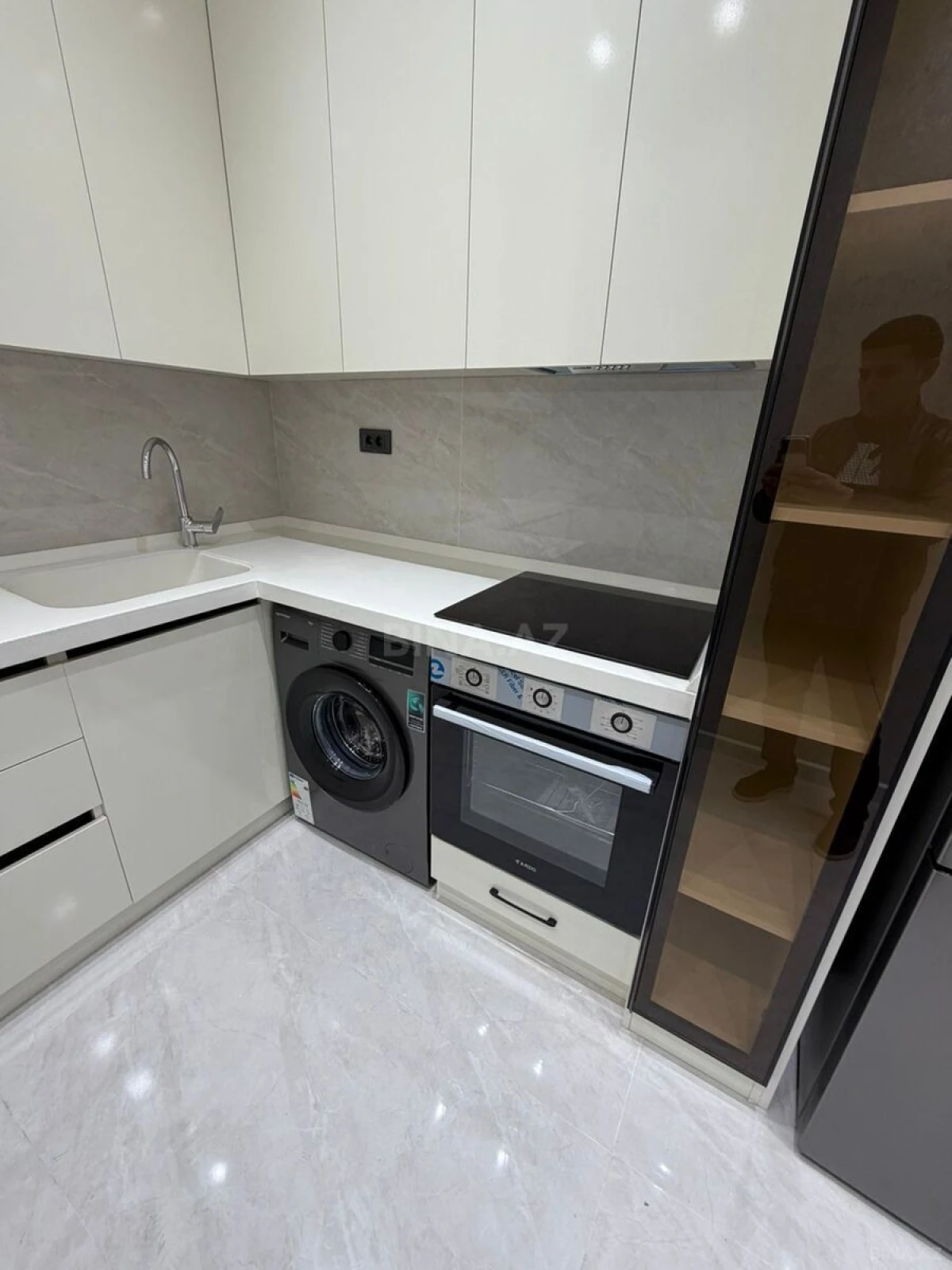 Kirayə verilir 2 otaqlı mənzil 80 m²