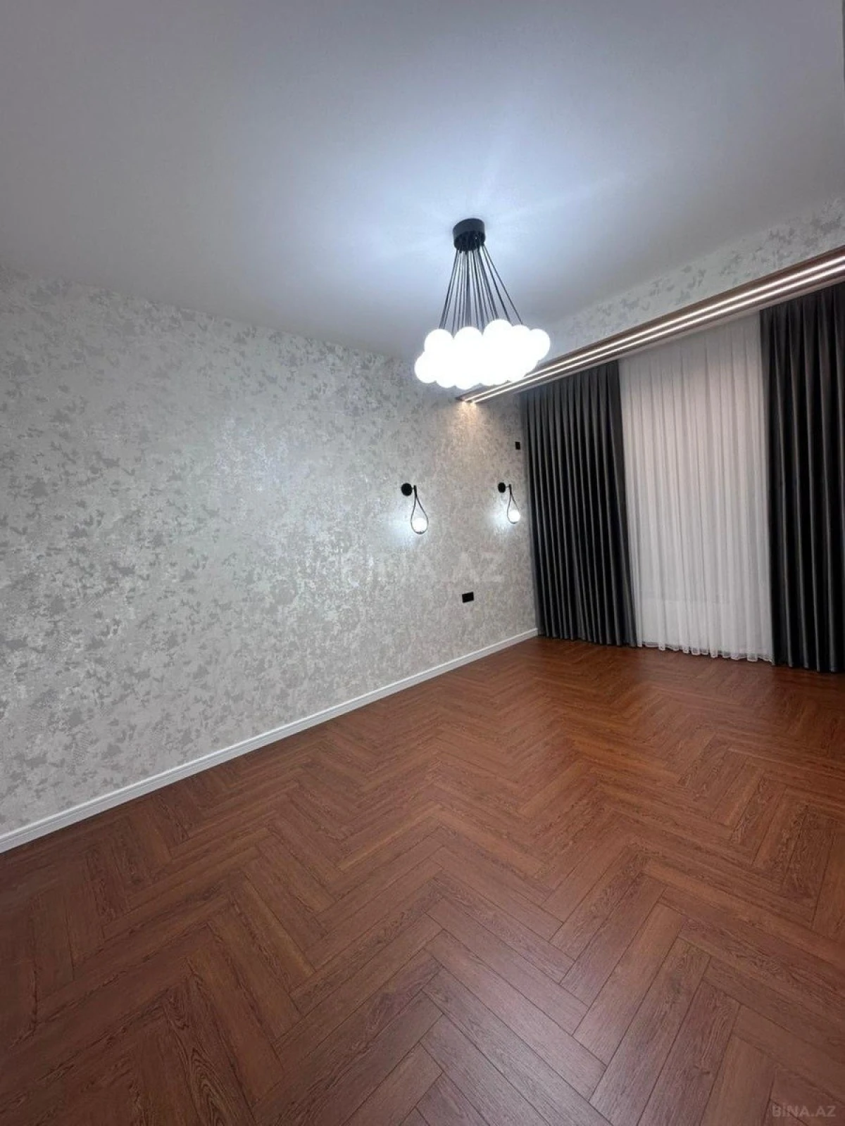 Satılır 3 otaqlı mənzil 96 m²