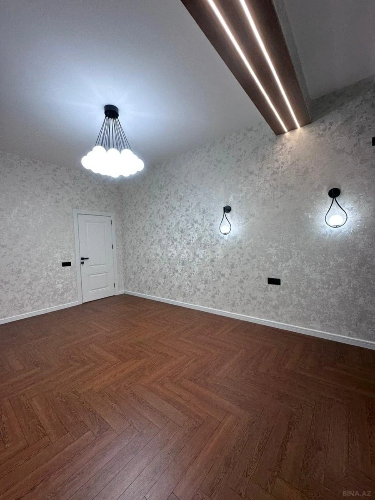 Satılır 3 otaqlı mənzil 96 m²