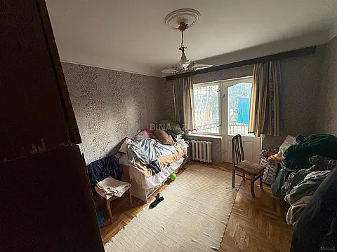 Satılır 4 otaqlı mənzil 112 m²
