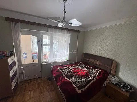 Satılır 4 otaqlı mənzil 112 m²
