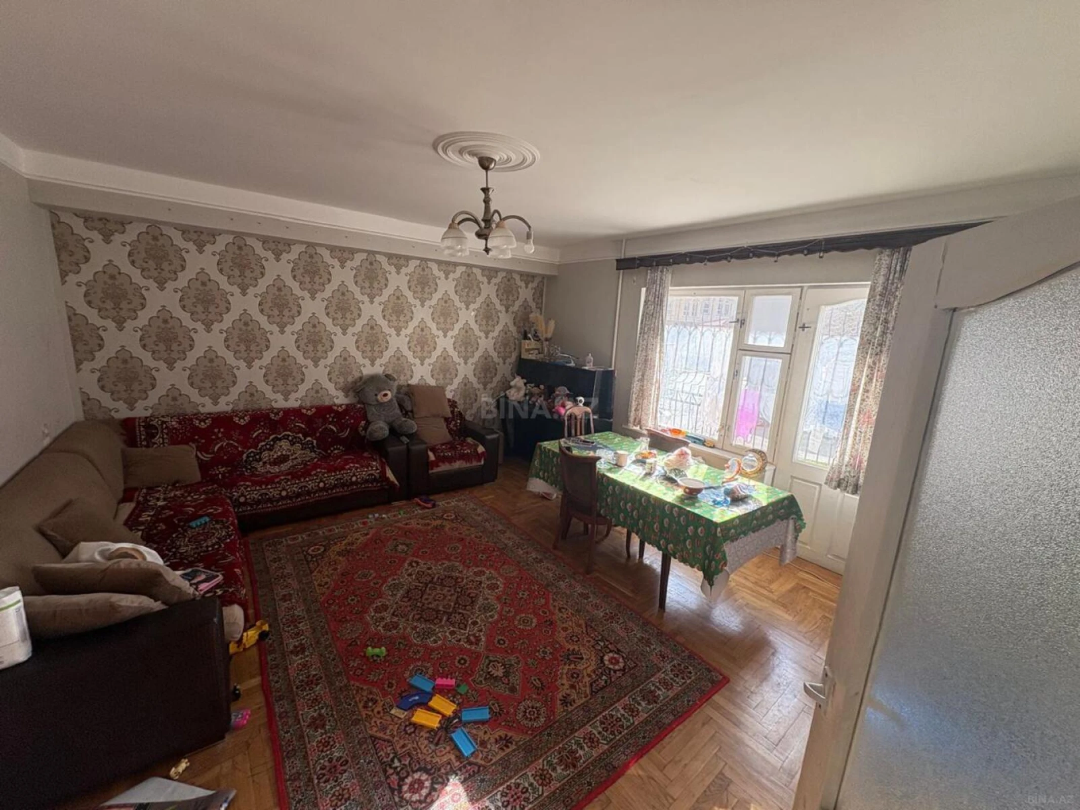 Satılır 4 otaqlı mənzil 112 m²