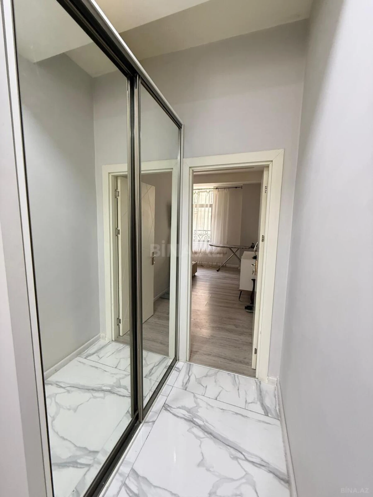 Kirayə verilir 2 otaqlı mənzil 60 m²