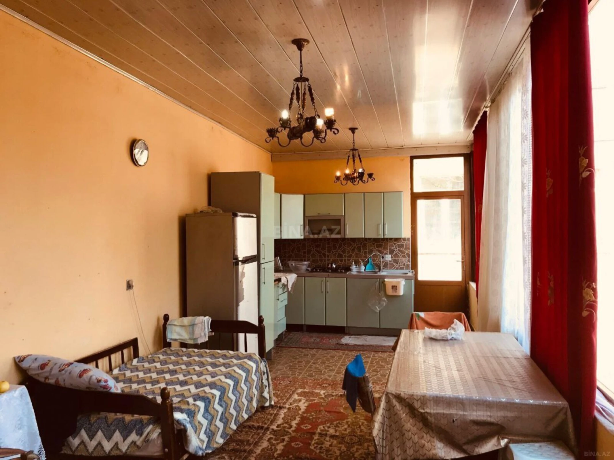 Satılır 6 otaqlı həyət evi 250 m²