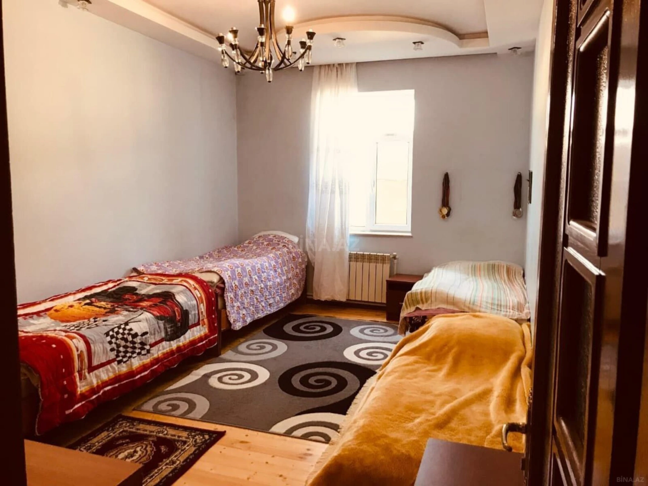 Satılır 6 otaqlı həyət evi 250 m²