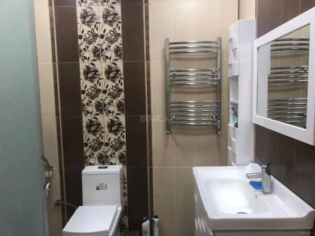 Kirayə verilir 2 otaqlı mənzil 85 m²