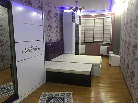 Kirayə verilir 2 otaqlı mənzil 85 m²