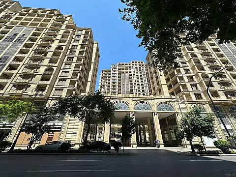 Kirayə verilir 3 otaqlı mənzil 170 m² — Bakı, Xətai m/s yanı 3 otaq 170.00 m²