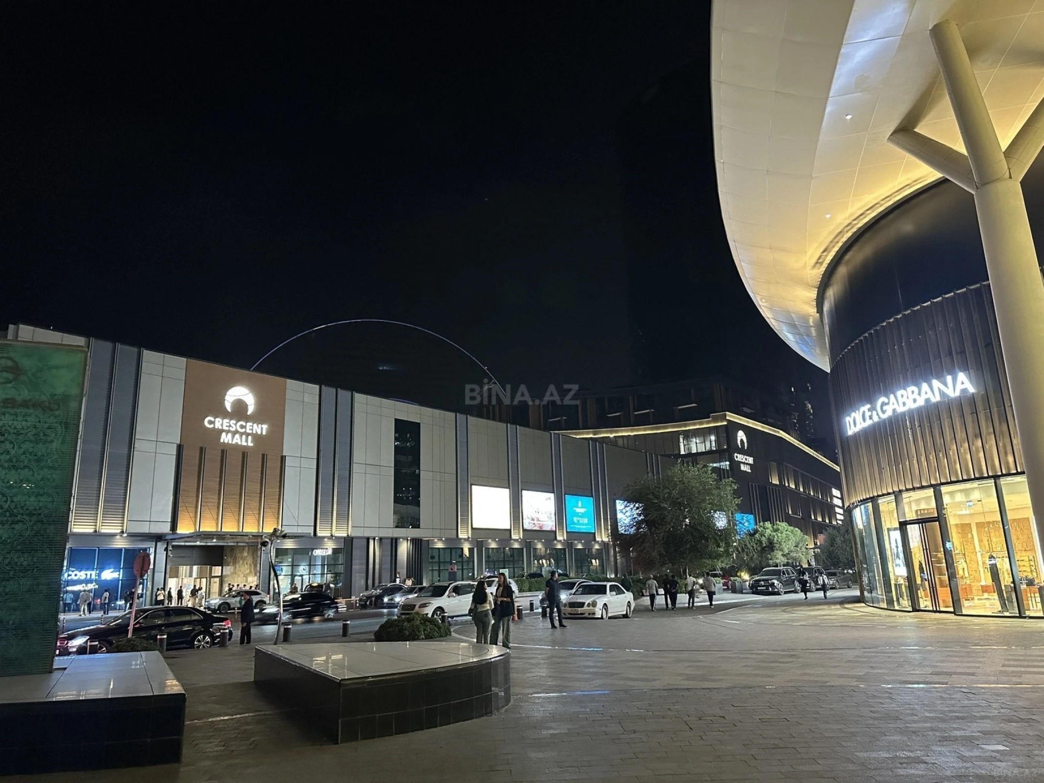 Kirayə verilir 3 otaqlı mənzil 170 m²