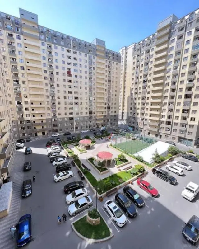Satılır 2 otaqlı mənzil 72 m²