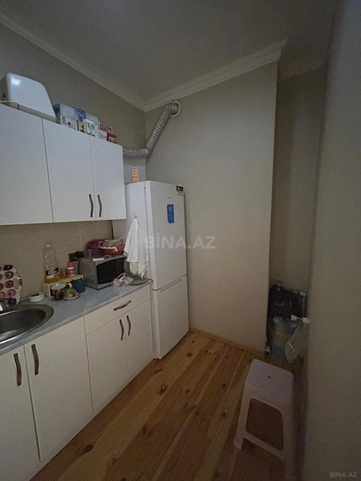 Kirayə verilir 2 otaqlı mənzil 60 m²