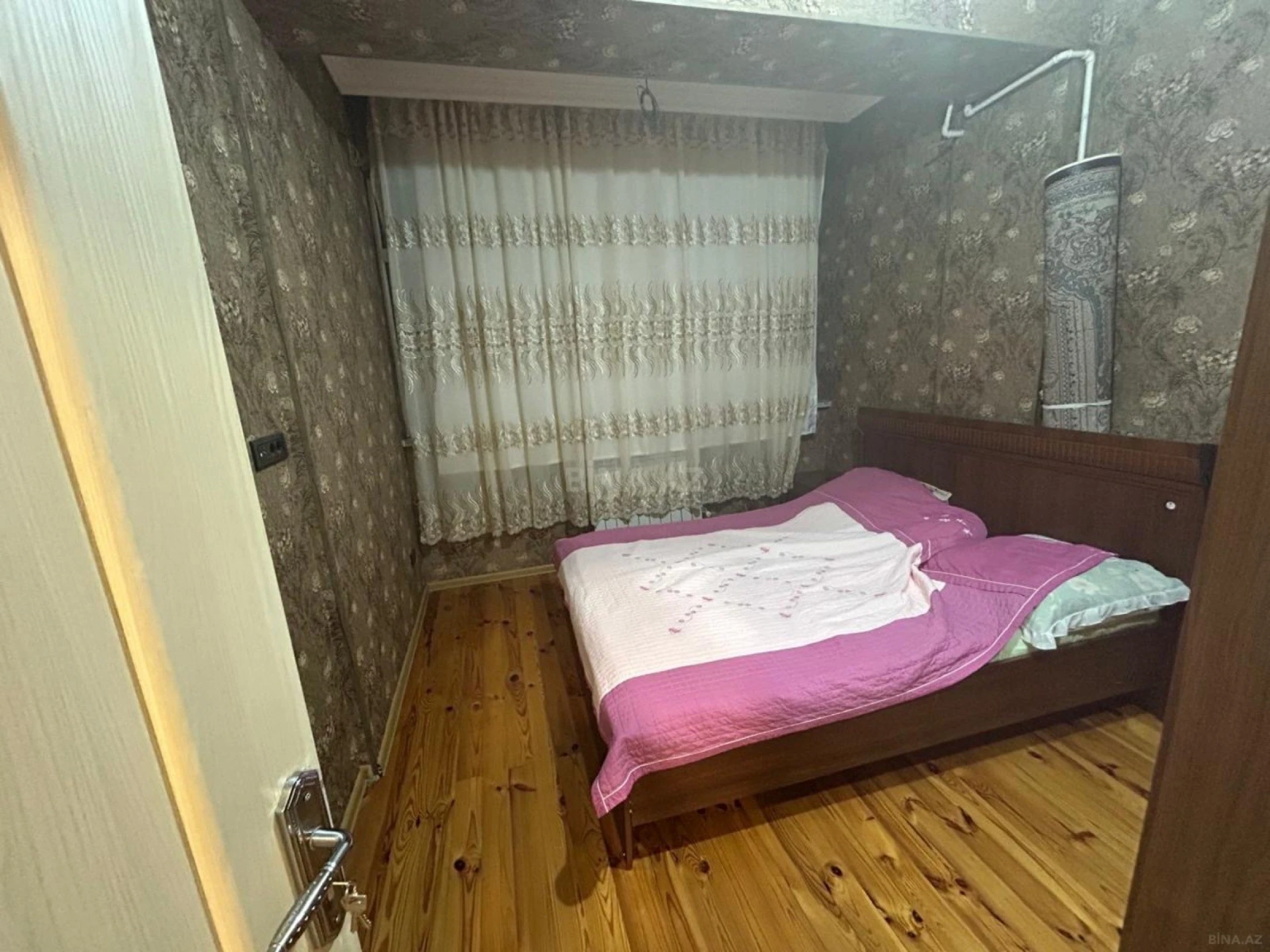 Kirayə verilir 2 otaqlı mənzil 60 m²