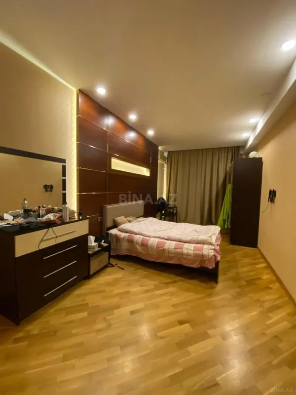 Kirayə verilir 2 otaqlı mənzil 100 m²