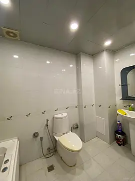 Kirayə verilir 2 otaqlı mənzil 100 m²