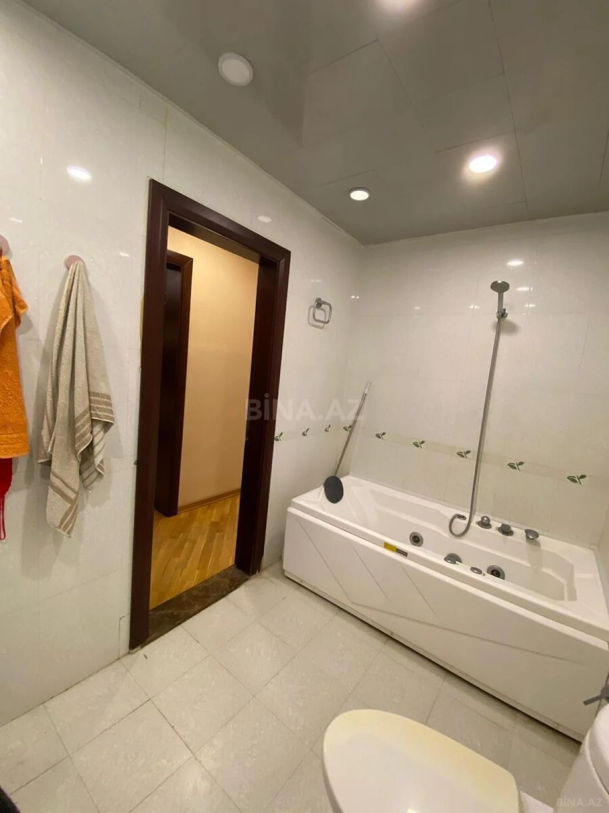 Kirayə verilir 2 otaqlı mənzil 100 m²