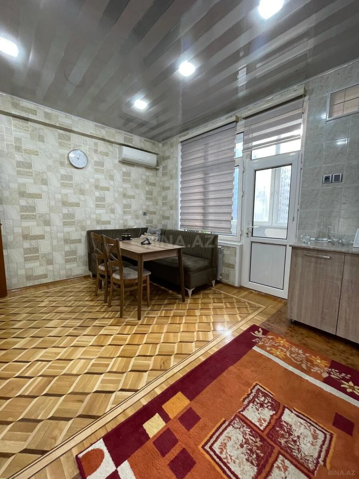 Satılır 3 otaqlı mənzil 115 m²