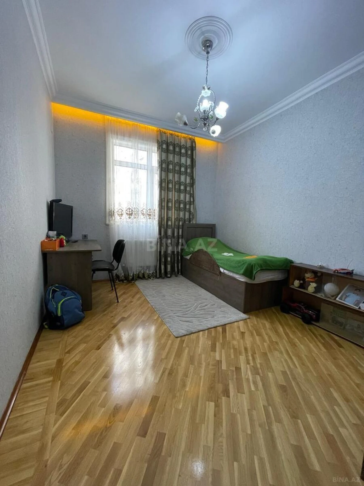 Satılır 3 otaqlı mənzil 115 m²